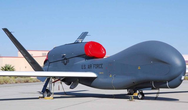 ABD’ye ait casus İHA Global Hawk, Karadeniz gözetleme uçuşlarına geri döndü