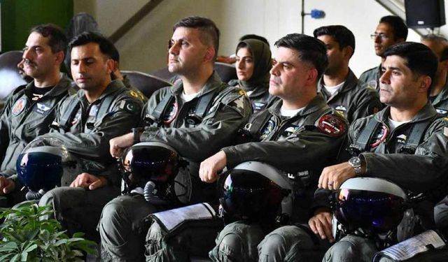 Pakistan Hava Kuvvetleri, Hint jetlerini düşüren pilotların görüntülerini yayınladı