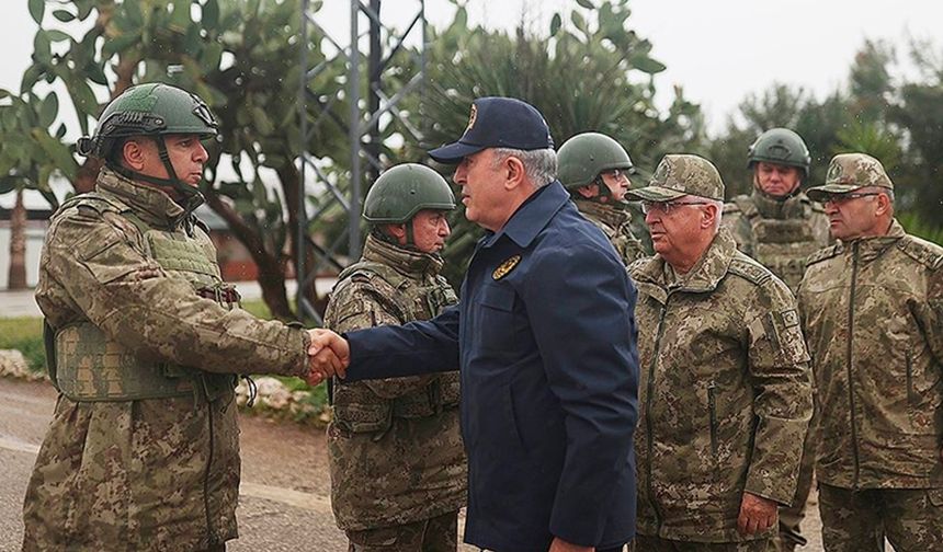 Milli Savunma Bakanı Akar, 30 bin 62 personel alınacağını açıkladı