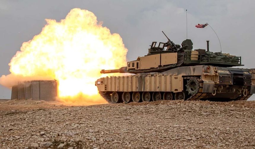 ABD kuvvetleri, M1A2 SEP v3 tanklarıyla canlı ateş tatbikatı gerçekleştirdi