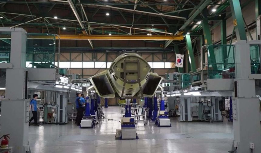 Güney Kore, ilk seri üretim KF-21 Boramae jetini tamamlamak üzere