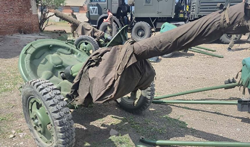 Rus ordusu, Kuzey Kore yapımı 140 mm havan toplarını kullanıyor